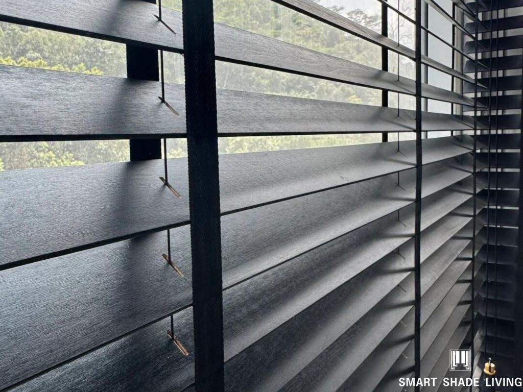 venetian blind