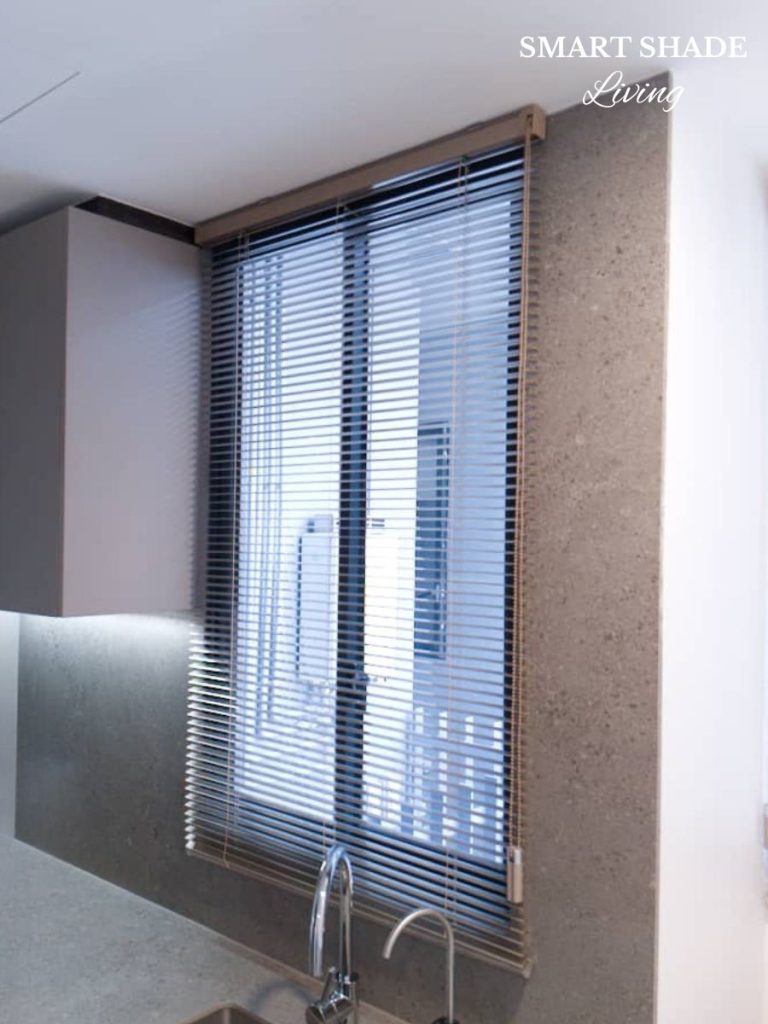 Aluminum Venetian Blind for kitchen video