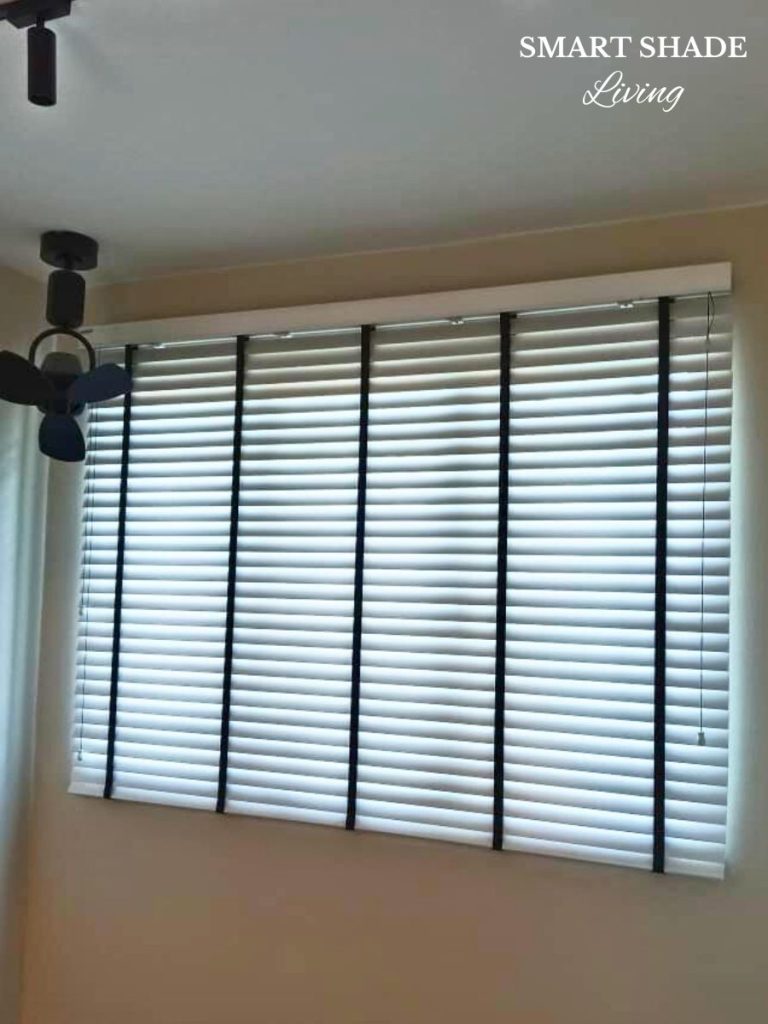 white wooden venetian blinds for windows